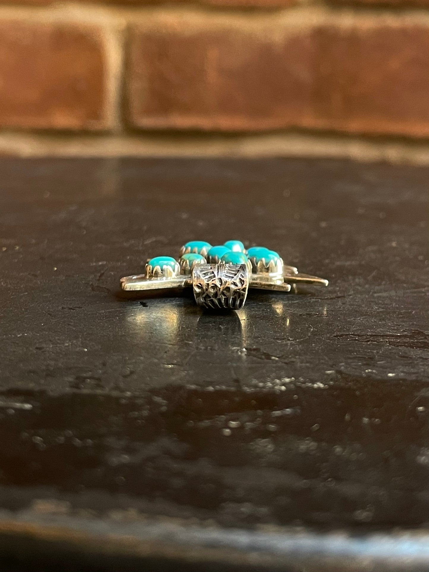 Kingman Turquoise Wolf Head Pendant | Sterling Silver G468
