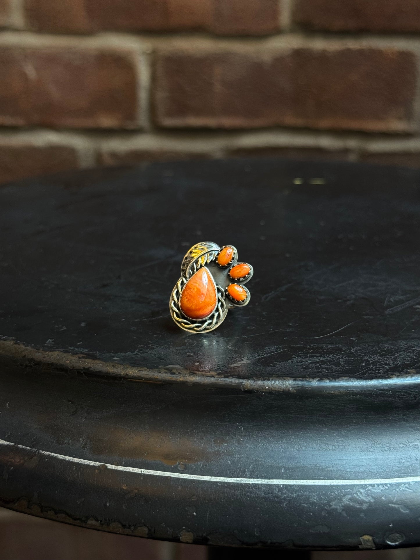 Spiny Oyster Leaf Ring Size 7 | 925 Sterling Silver C463