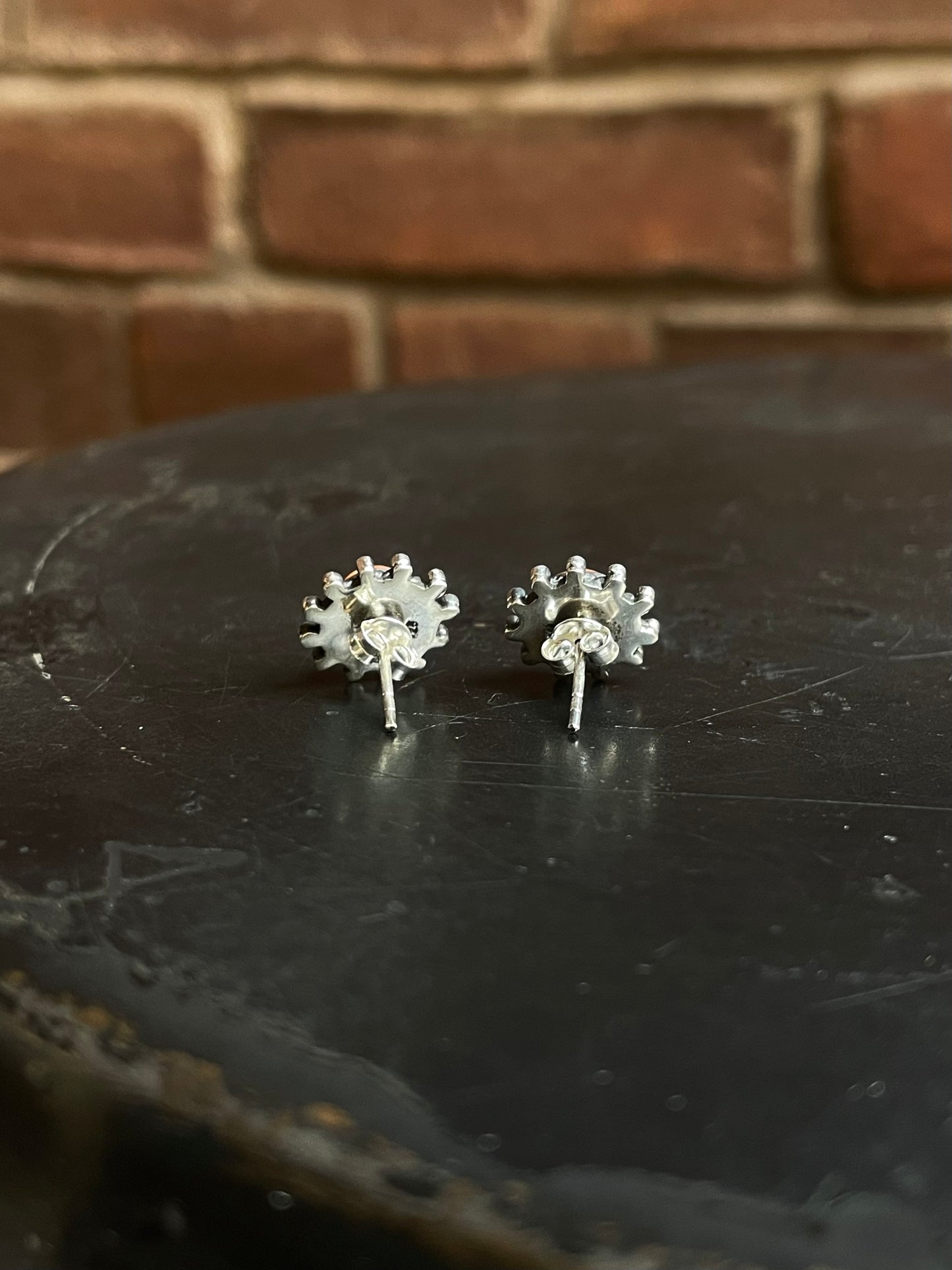 Spiny Oyster Stud Earrings | 925 Sterling Silver E809