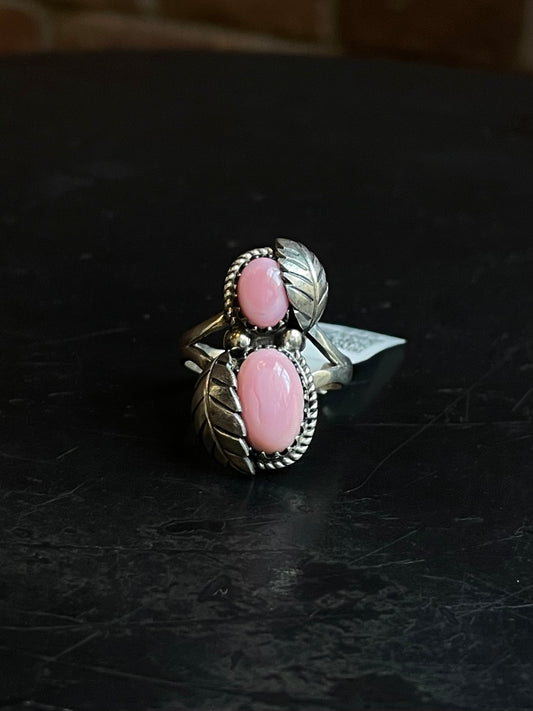 Dual Leaf Pink Conch Ring | Sterling Silver | Size 9 | A242