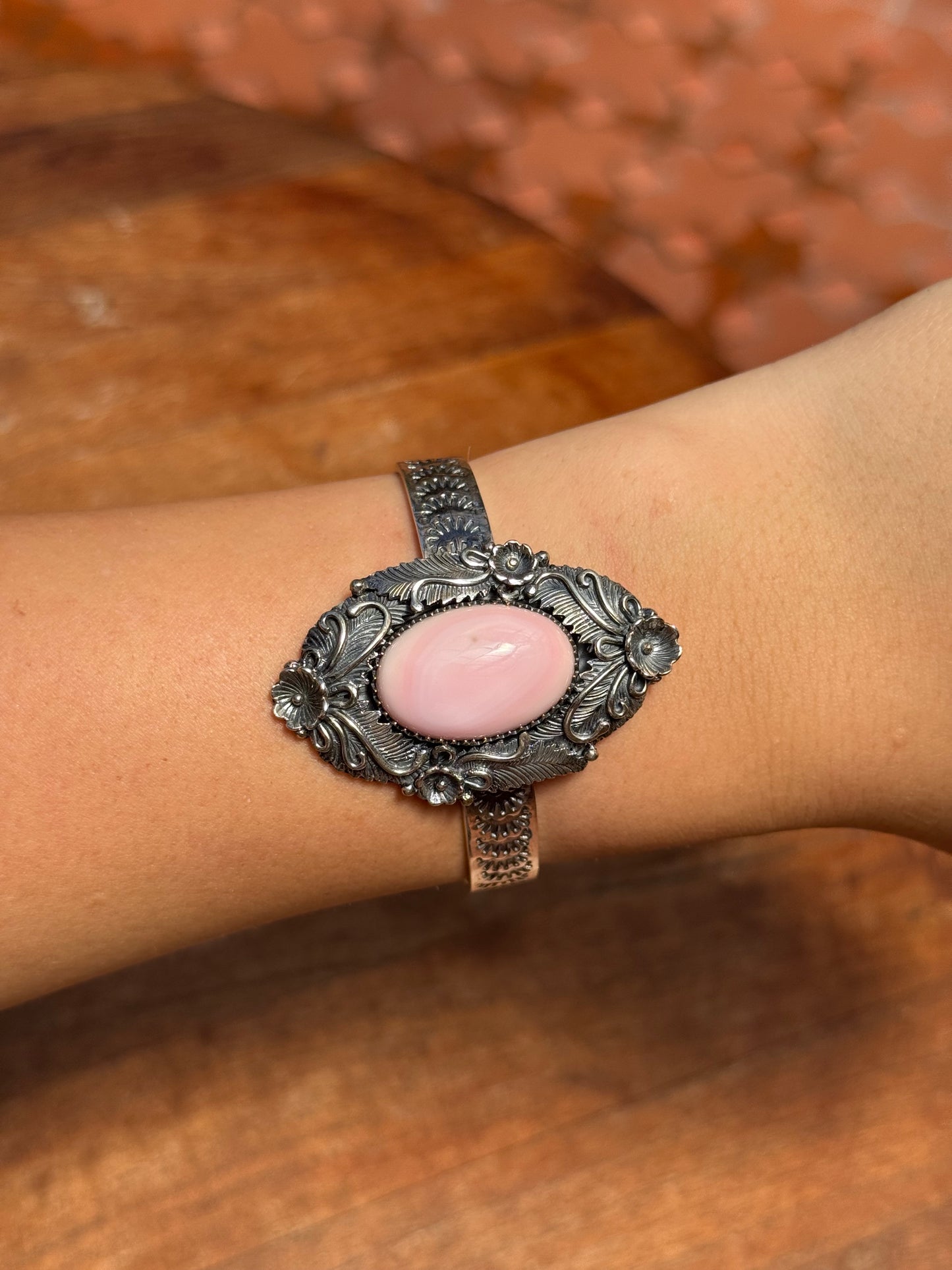 Pink Conch Cuff Bracelet | 925 Sterling Silver A568