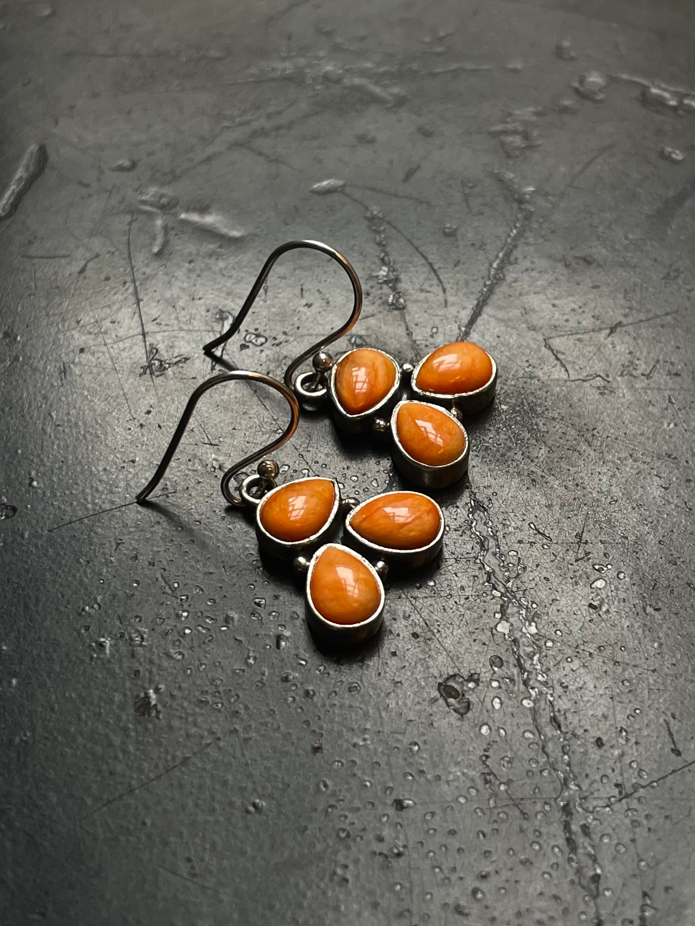 Spiny Oyster Hook Earrings | 925 Sterling Silver G249