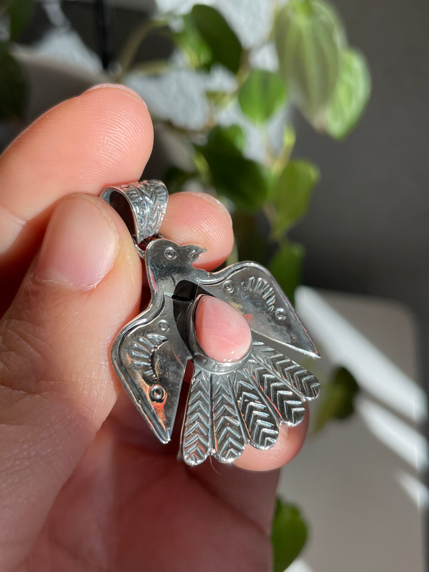 Pink Conch Thunderbird Pendant | Sterling Silver 925 B819