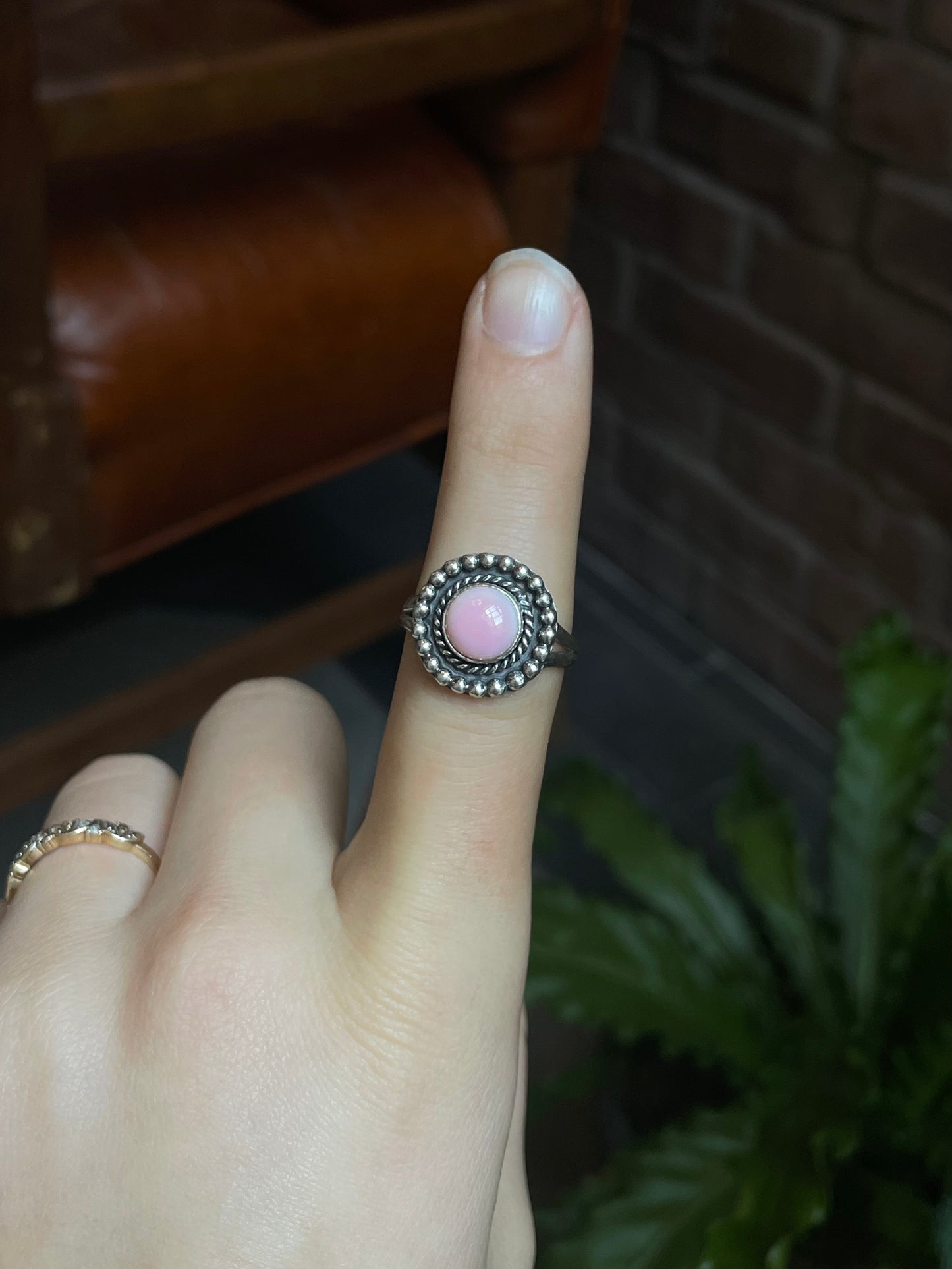 Pink Conch Ring | Sterling Silver | Size 9 | A482