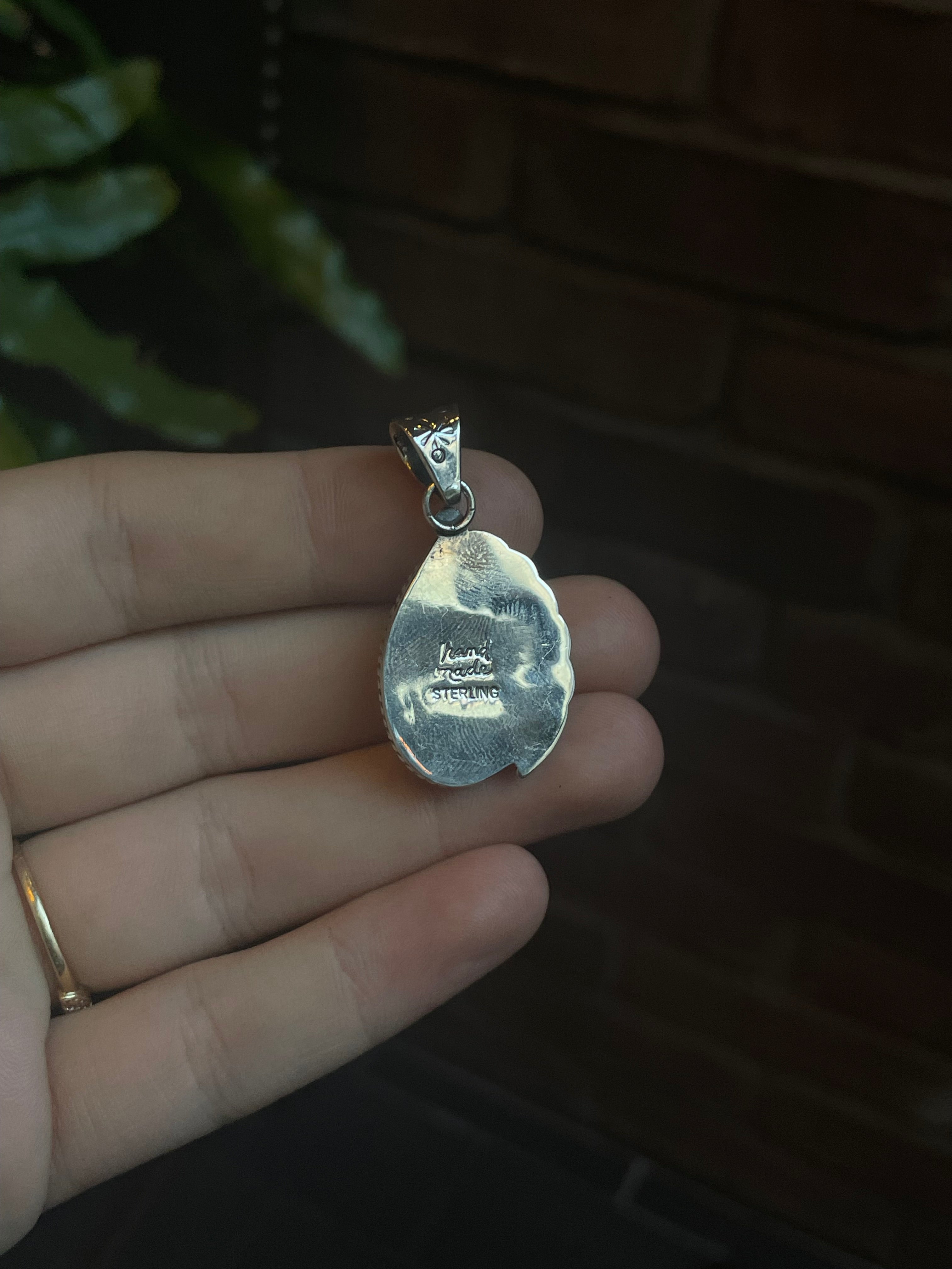 Spiny Oyster Feather Pendant | 925 Sterling Silver C914