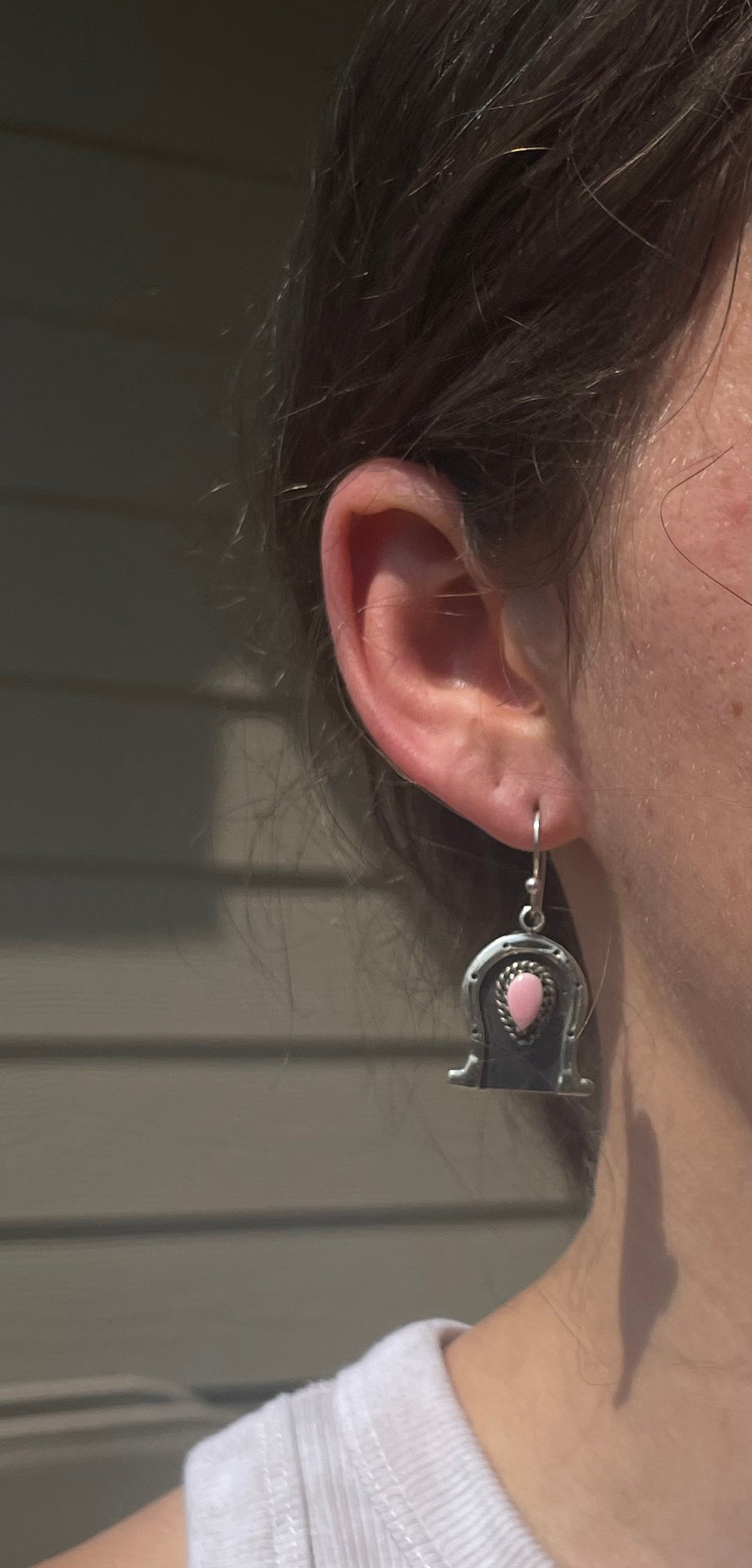 Pink Conch Horseshoe Dangle Earrings | 925 Sterling Silver D243