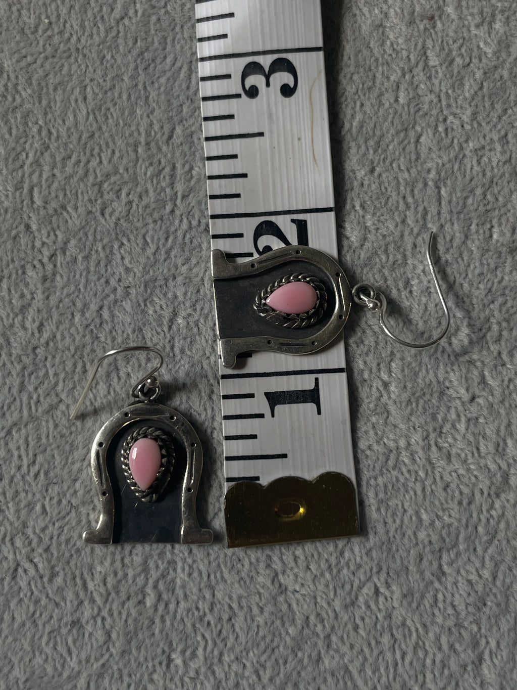 Pink Conch Horseshoe Dangle Earrings | 925 Sterling Silver D243