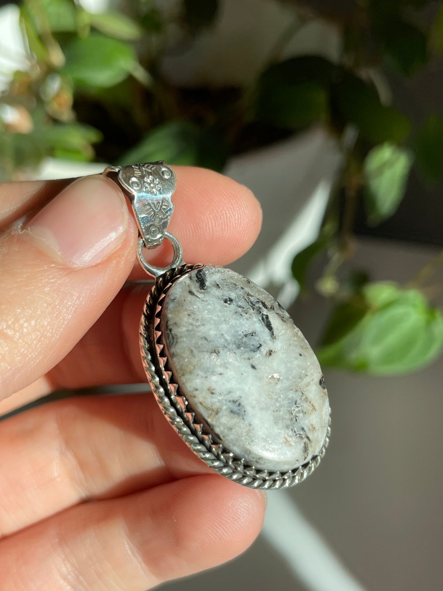White Buffalo Pendant | Sterling Silver 925 B781