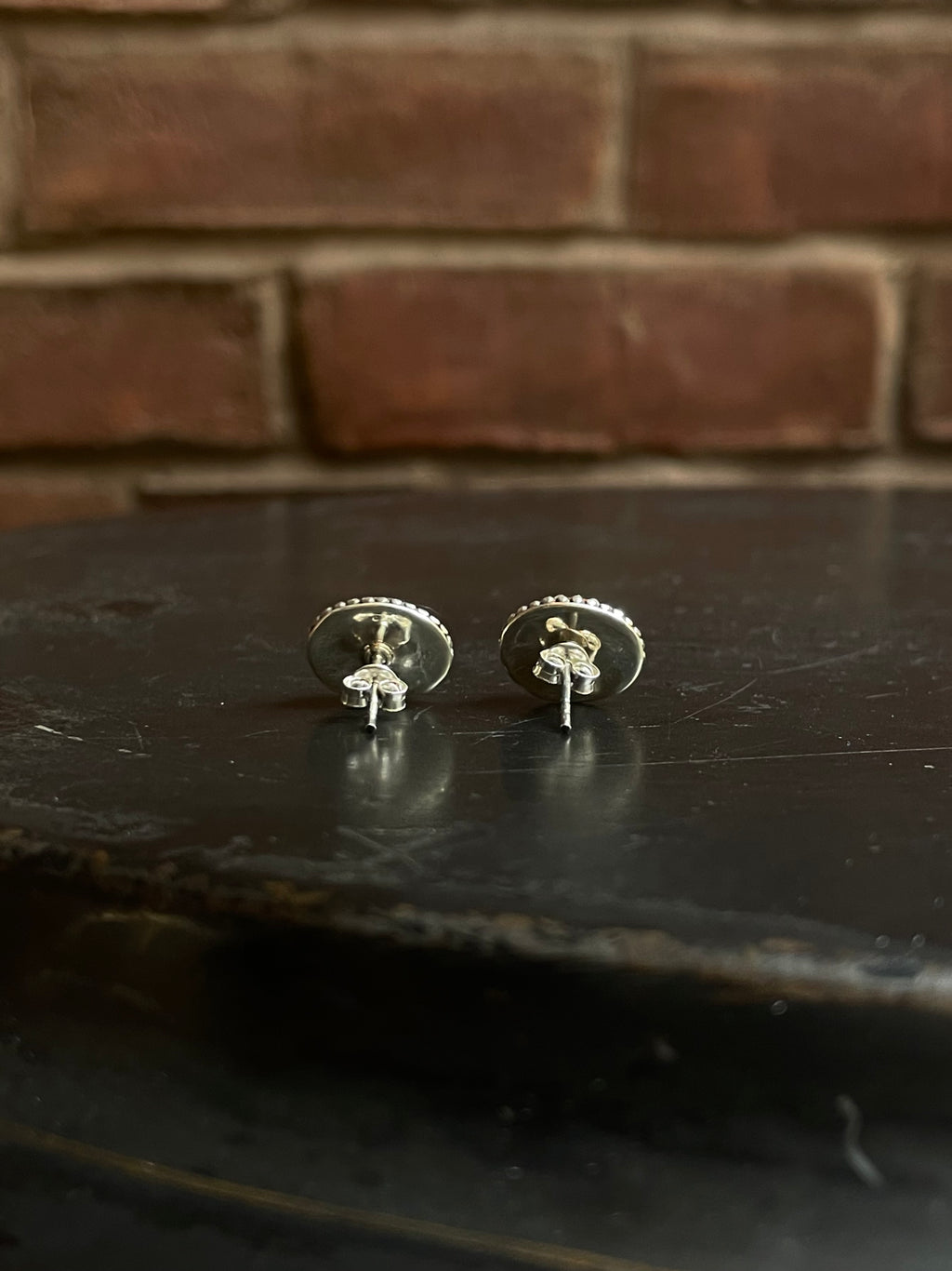 Spiny Oyster Stud Earrings | 925 Sterling Silver E806
