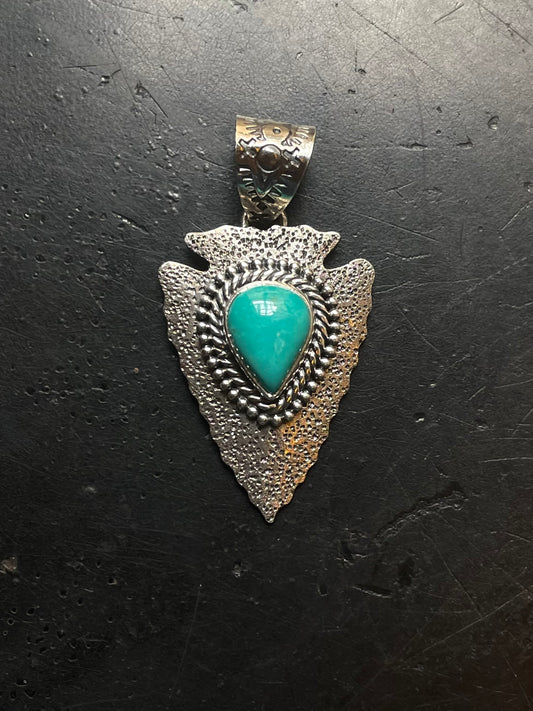 Turquoise Arrowhead Pendant | 925 Sterling Silver E710