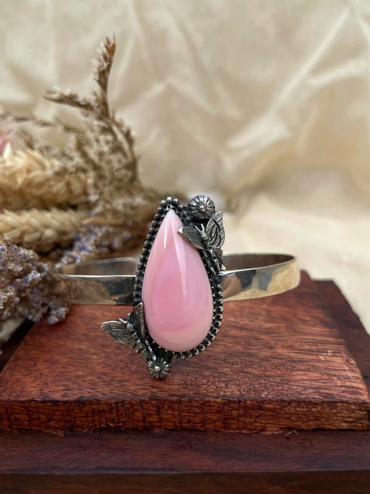 Pink Conch Butterfly Cuff Bracelet | 925 Sterling Silver D280