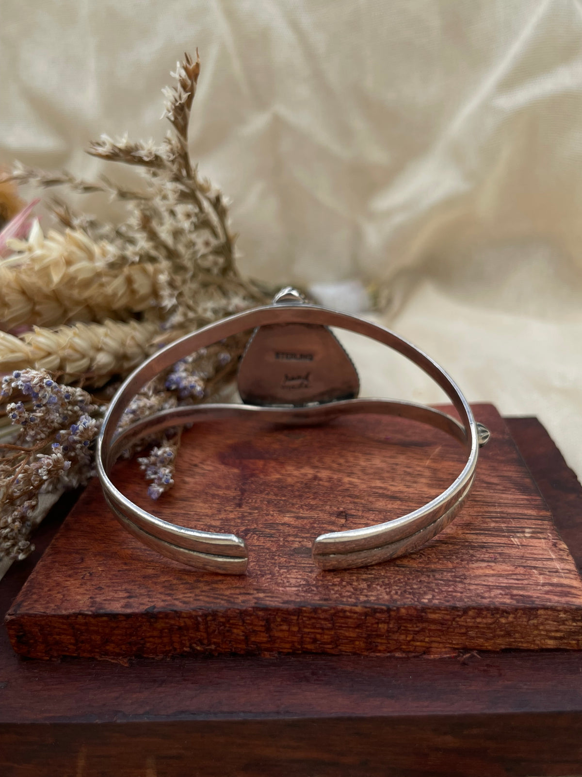 Turquoise Teardrop Cuff Bracelet | 925 Sterling Silver D281