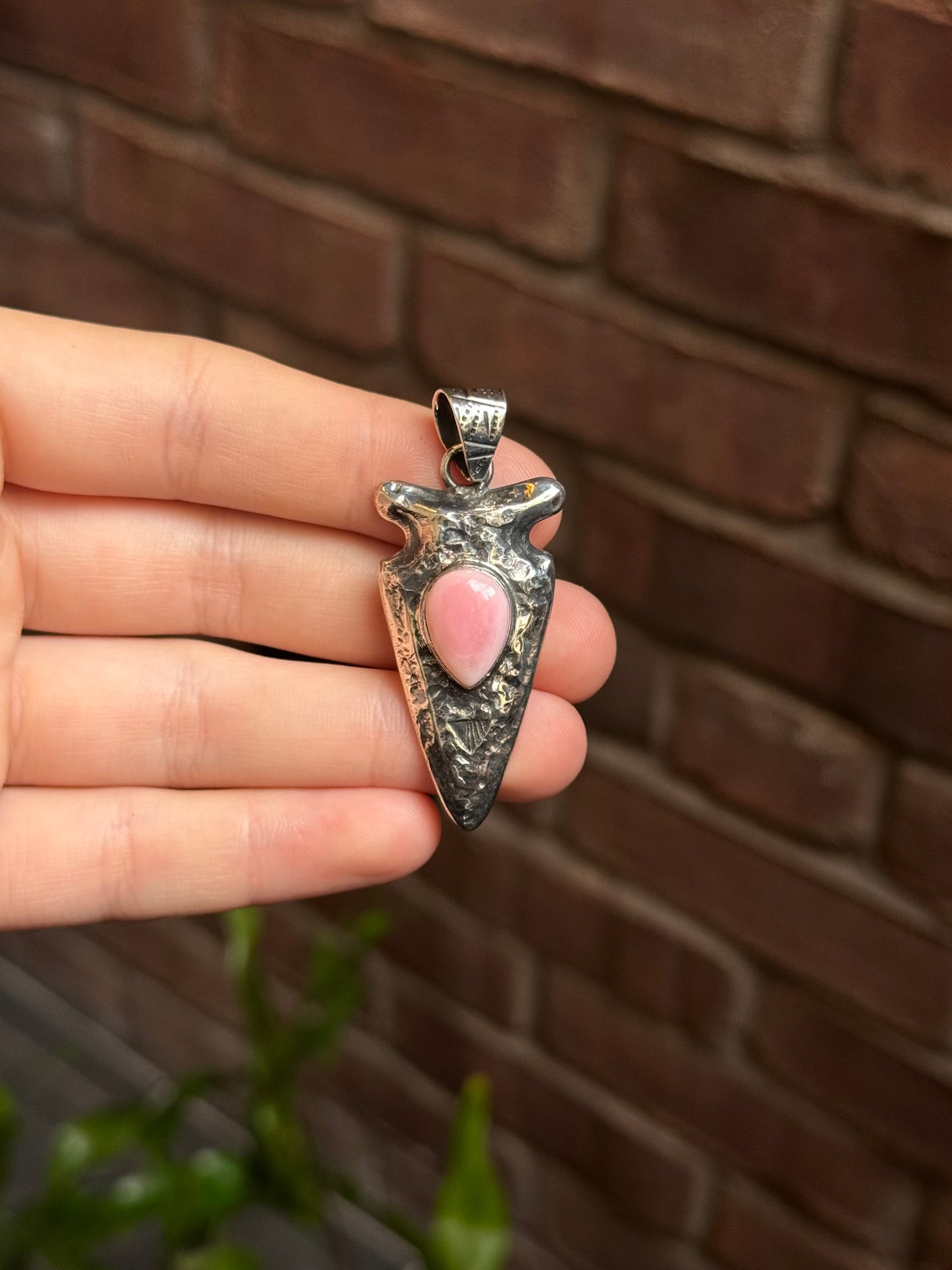 Pink Conch Pendant | Sterling Silver 925 Arrowhead Design | C370