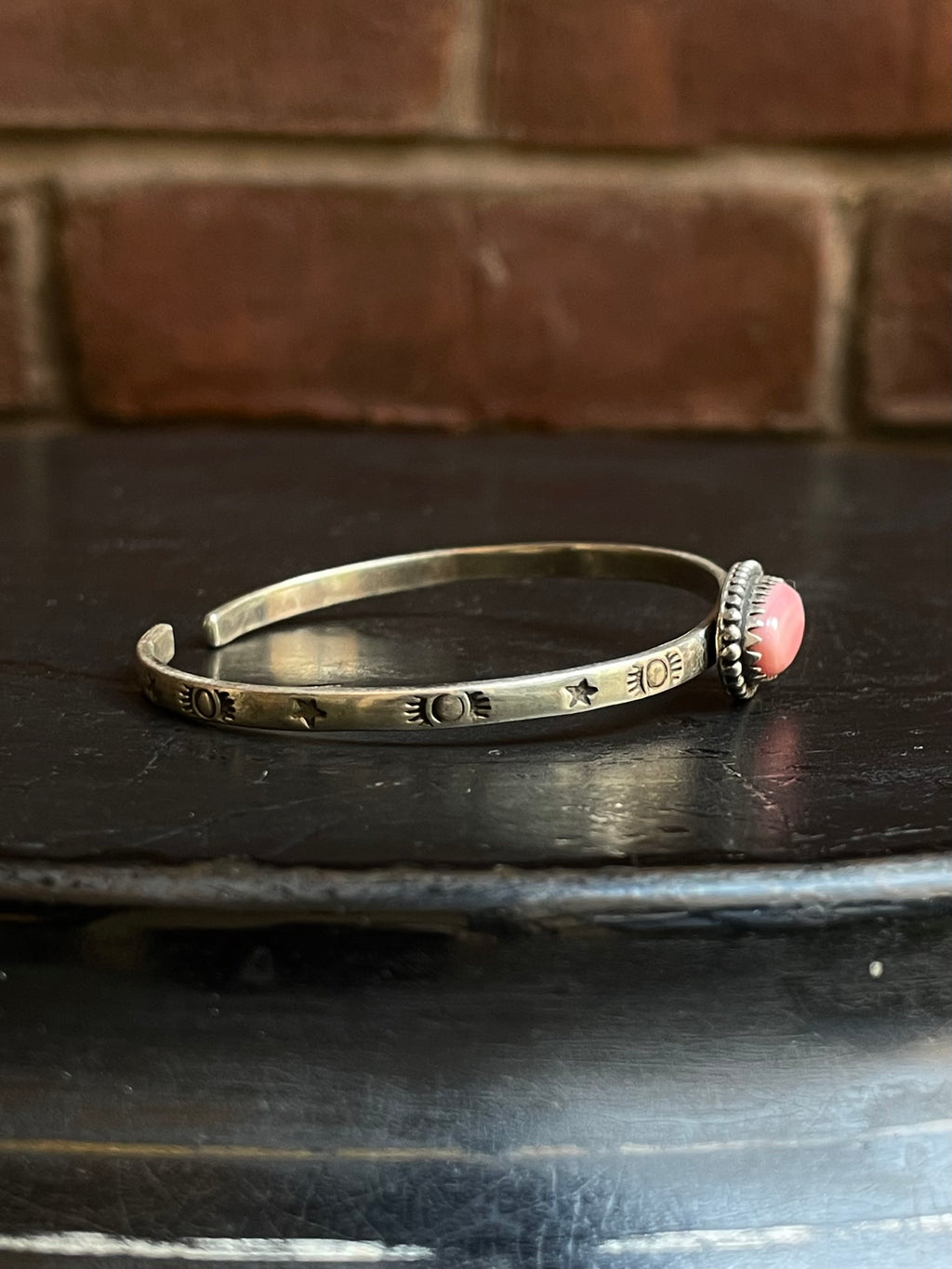Pink Conch Cuff Bracelet | 925 Sterling Silver E969