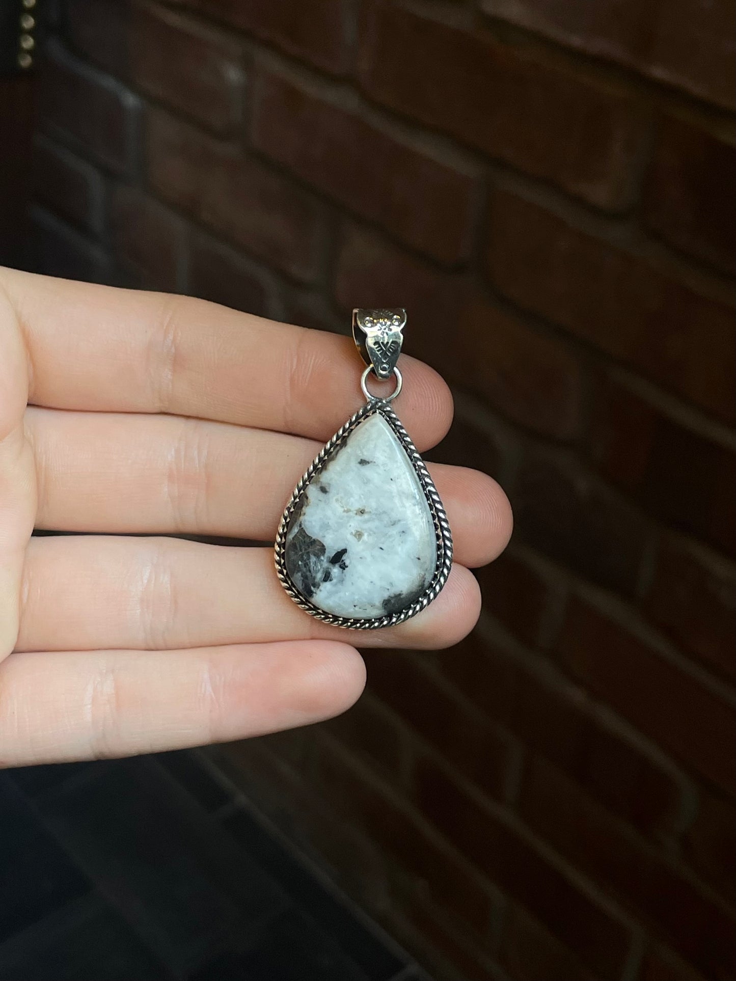 White Buffalo Pendant | Sterling Silver 925 C636