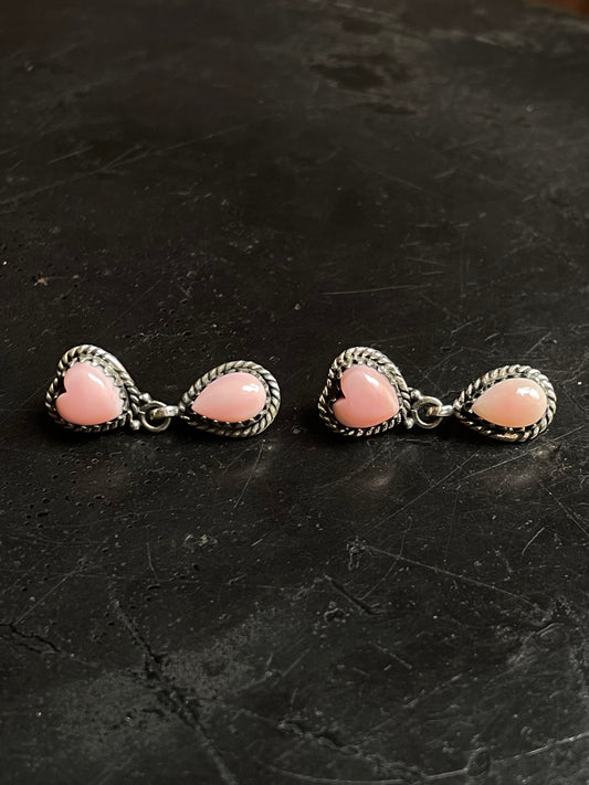 Pink Conch Heart Stud Earrings | 925 Sterling Silver E799