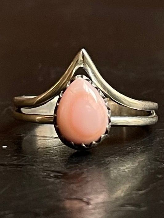 Pink Conch Tear Drop Ring Size 8 | 925 Sterling Silver G154