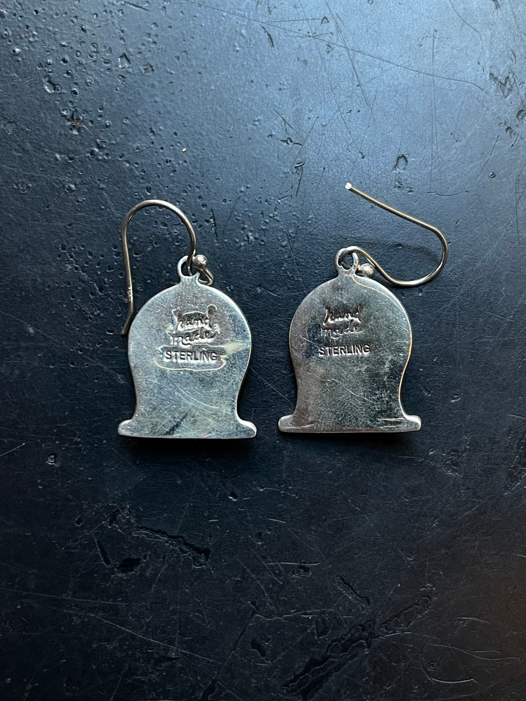 Pink Conch Horseshoe Dangle Earrings | Sterling Silver E950