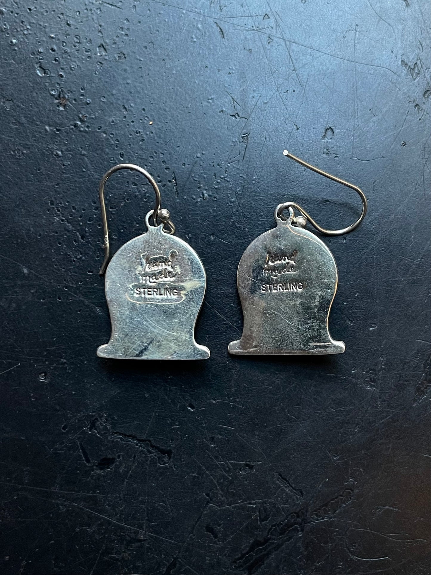 Pink Conch Horseshoe Dangle Earrings | Sterling Silver E950