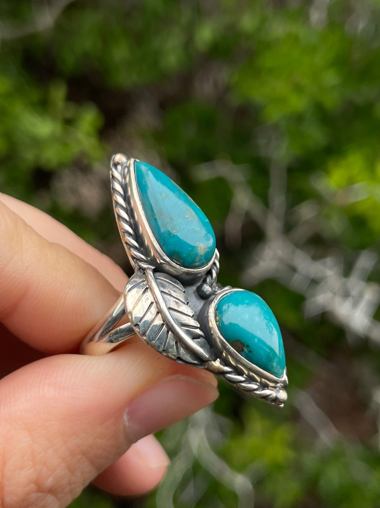 Kingman Turquoise Leaf Ring | Sterling Silver | Size 8.5 B763