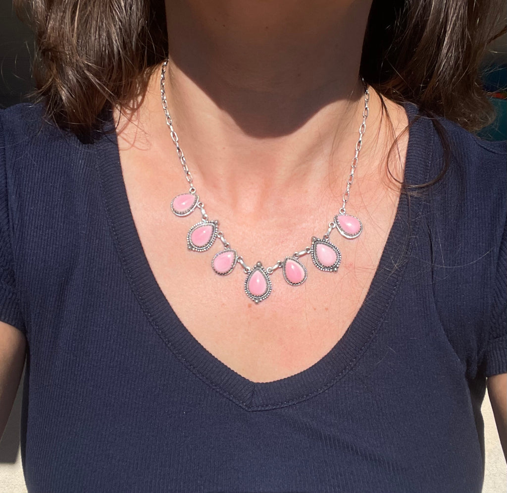 Pink Conch Teardrop Statement Necklace | 925 Sterling Silver Z23