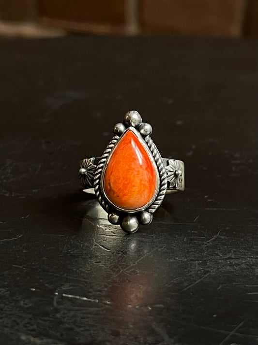 Spiny Oyster Tear Drop Ring | 925 Sterling Silver Size 7.25 E442