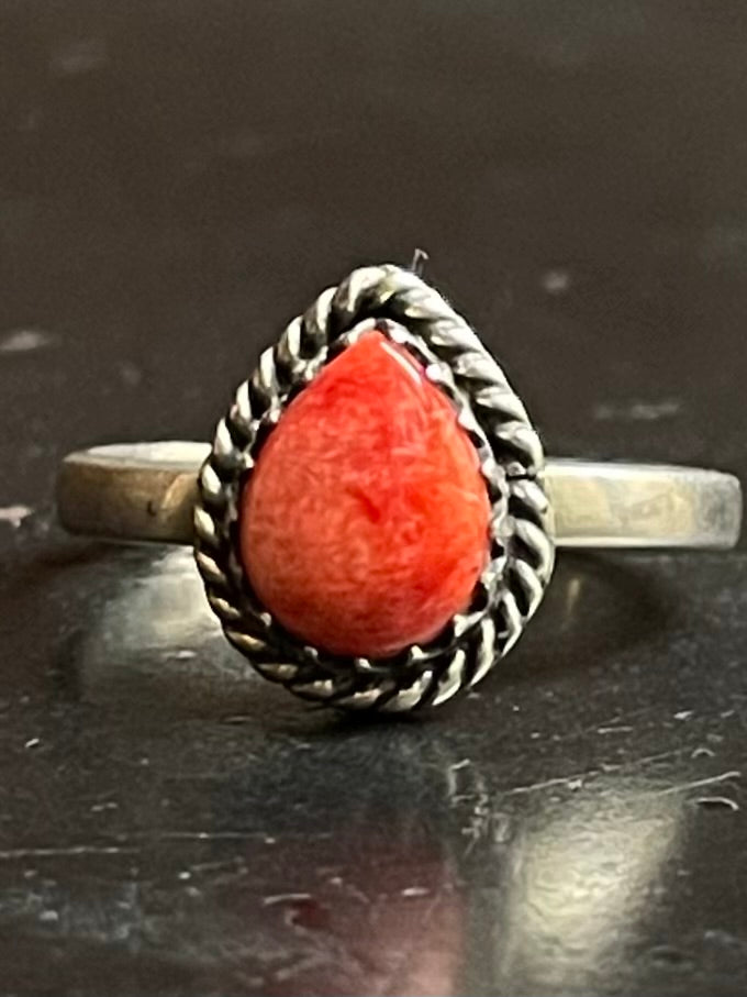 Spiny Oyster Ring Size 9 | 925 Sterling Silver G229