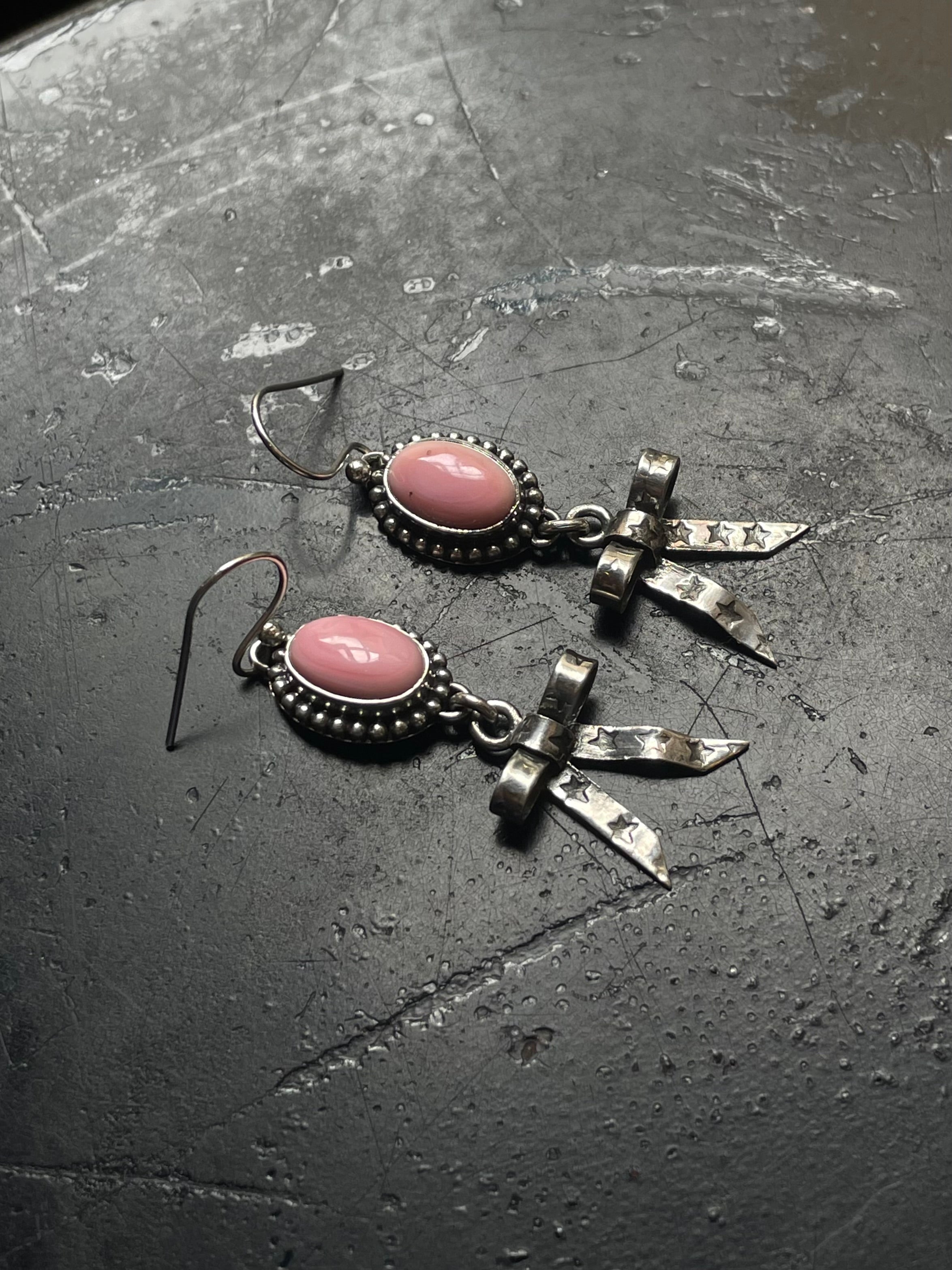Pink Conch Bow Dangle Earrings | Sterling Silver E801