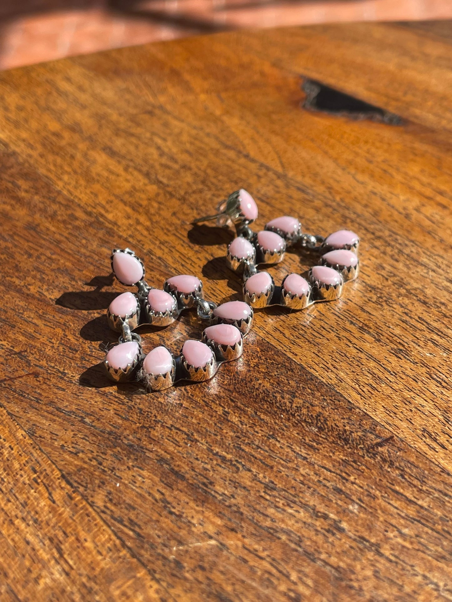 Pink Conch Chandelier Stud Earrings | 925 Sterling Silver C837