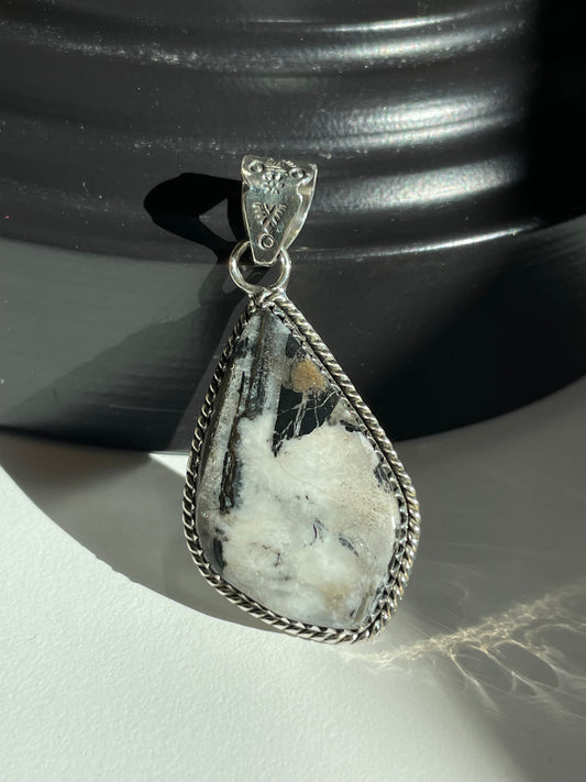 White Buffalo Pendant | Sterling Silver 925 B848