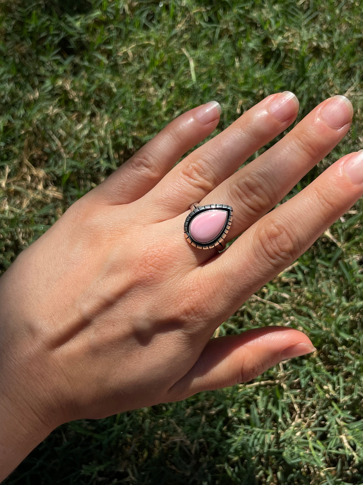 Pink Conch Teardrop Ring | 925 Sterling Silver Size 8 D298