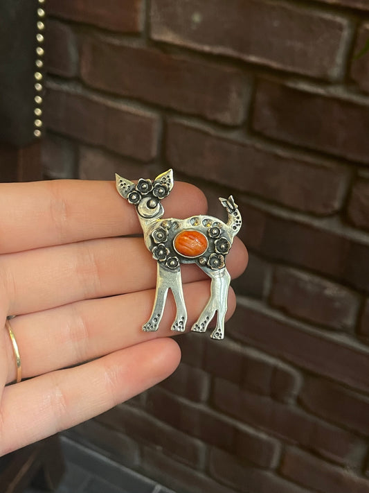 Spiny Oyster Deer Pendant | 925 Sterling Silver C512