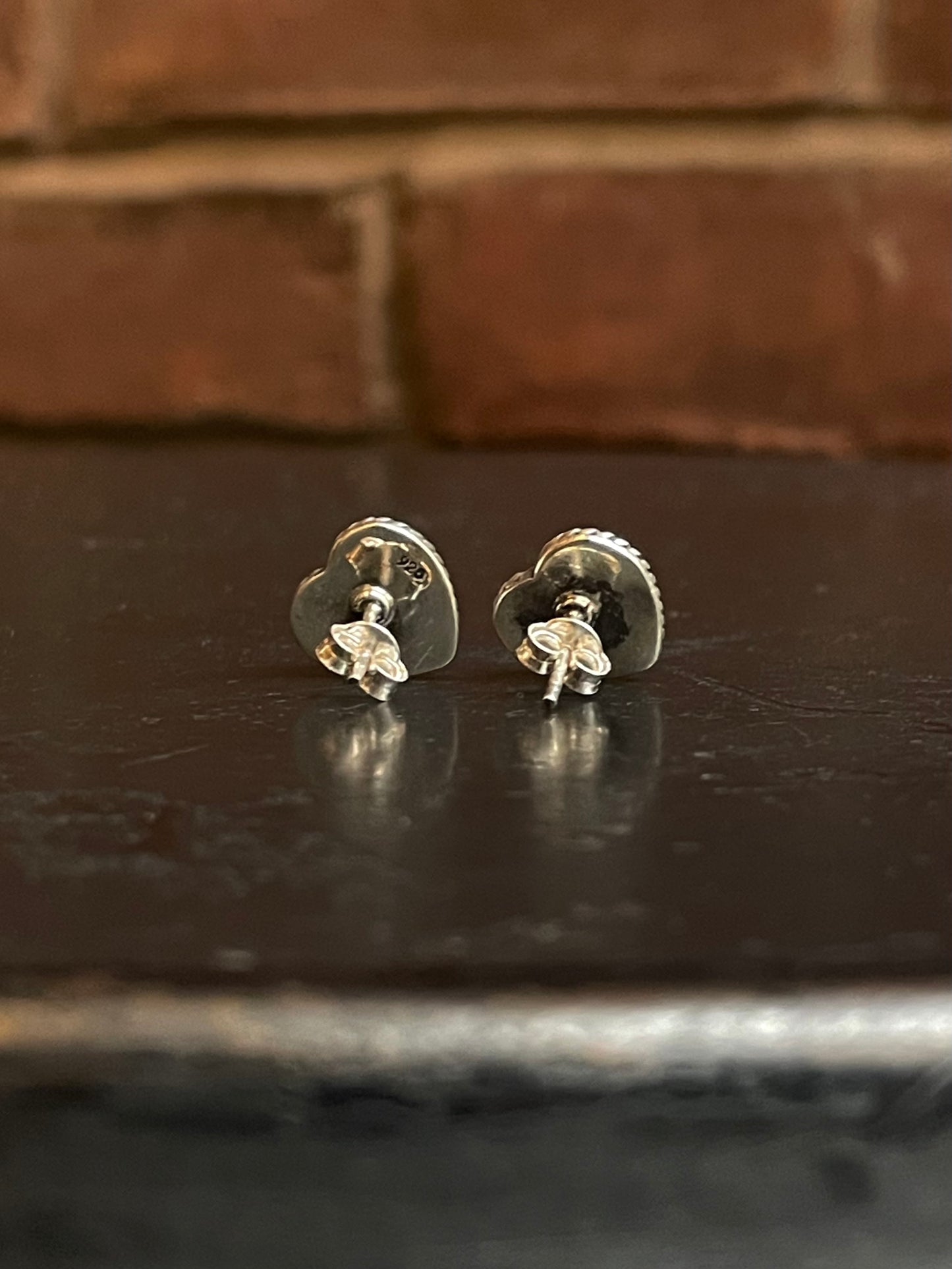 Pink Conch Heart Stud Earrings | 925 Sterling Silver G174