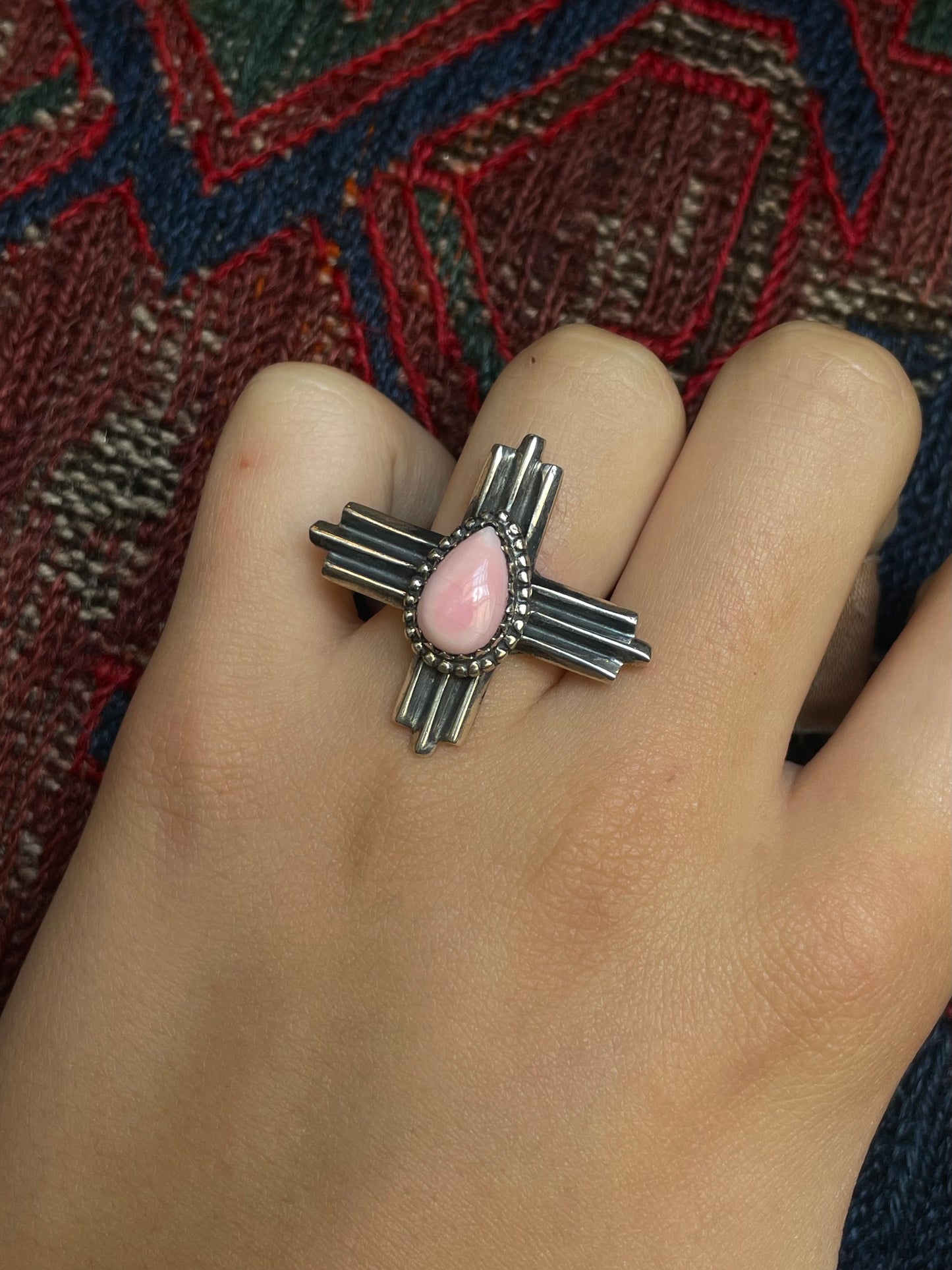 Pink Conch Zia Cross Ring Size 7 | 925 Sterling Silver E994