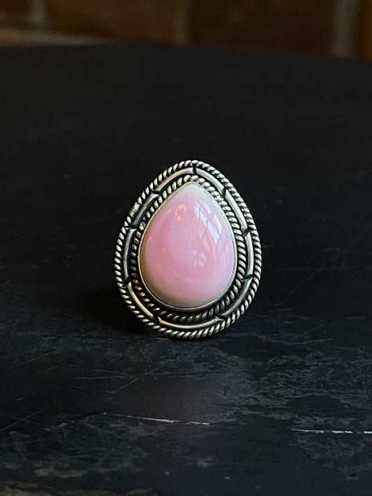 Pink Conch Tear Drop Ring | 925 Sterling Silver Size 7.5 E468