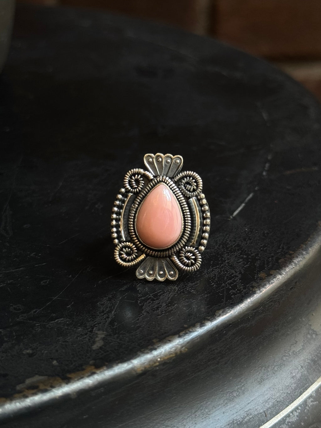 Pink Conch Tear Drop Ring | 925 Sterling Silver | Size 9 C319