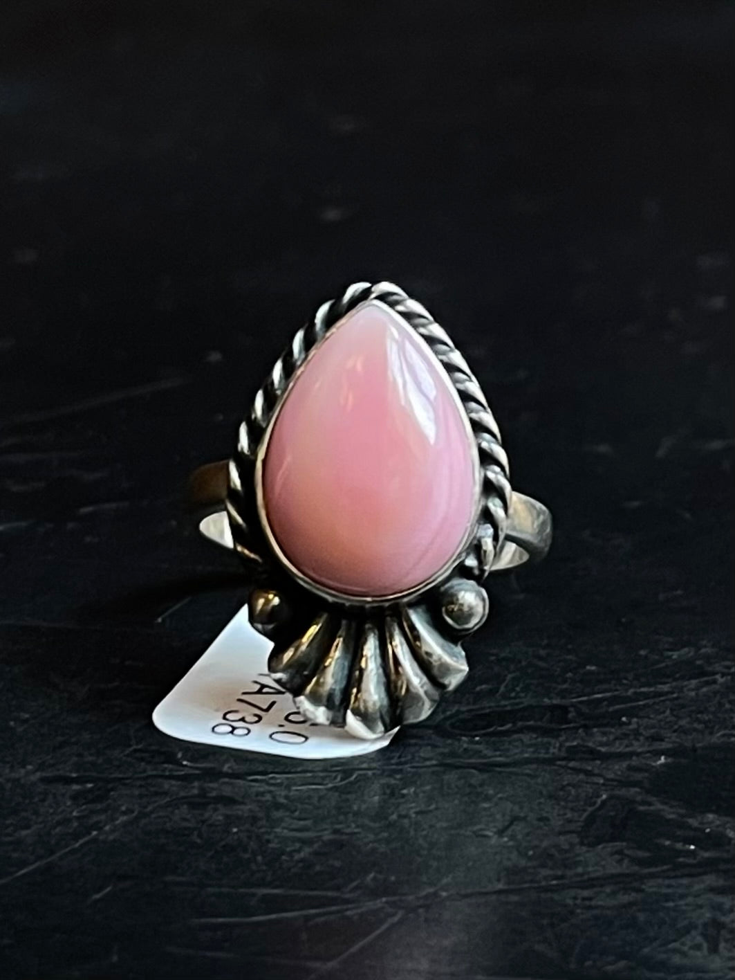 Pink Conch Teardrop Ring | Sterling Silver | Size 7 | A732