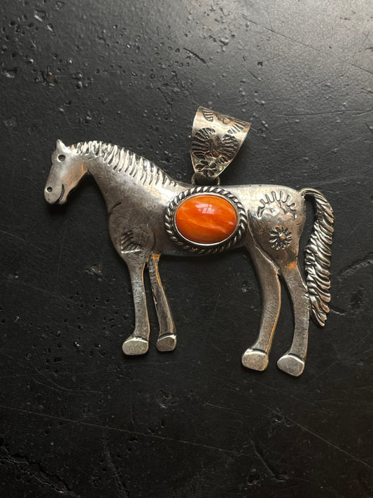 Spiny Oyster Horse Pendant | Sterling Silver E717