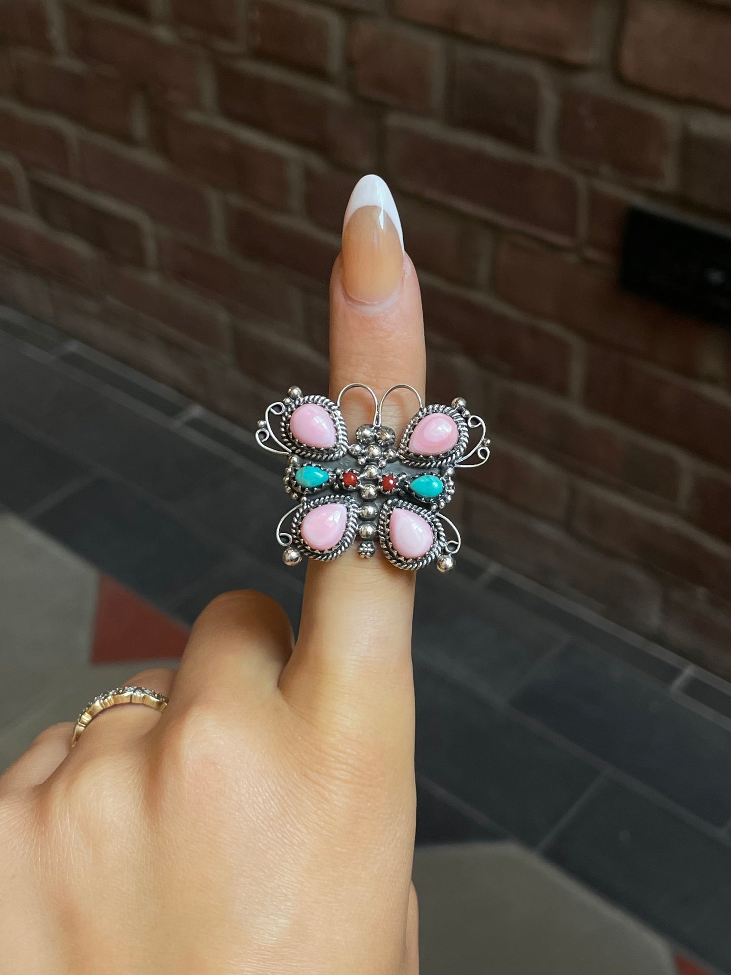 Pink Conch Butterfly Ring | Sterling Silver | Size 8 | A339