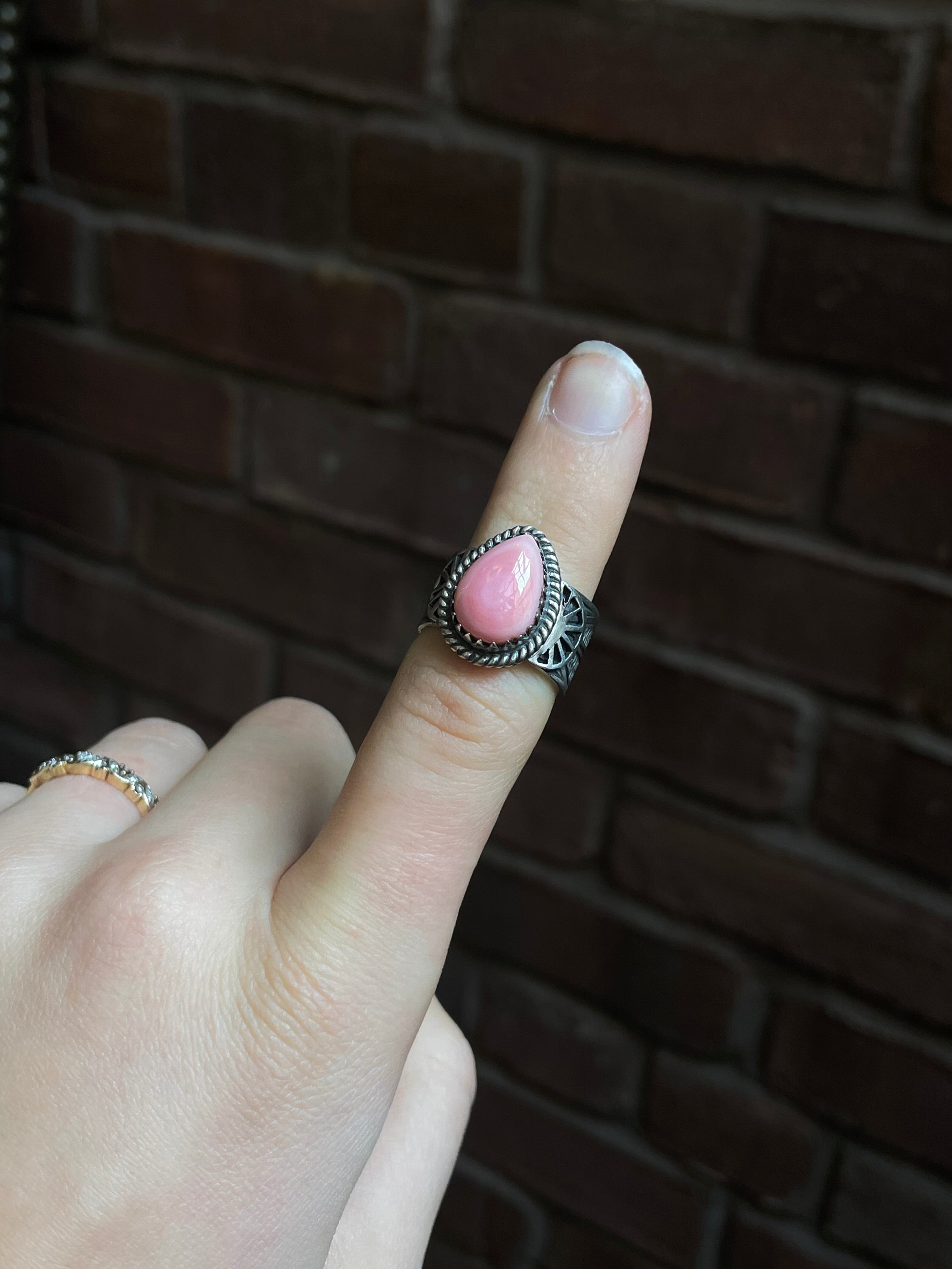 Pink Conch Teardrop Ring Size 7 | 925 Sterling Silver Southwest E116