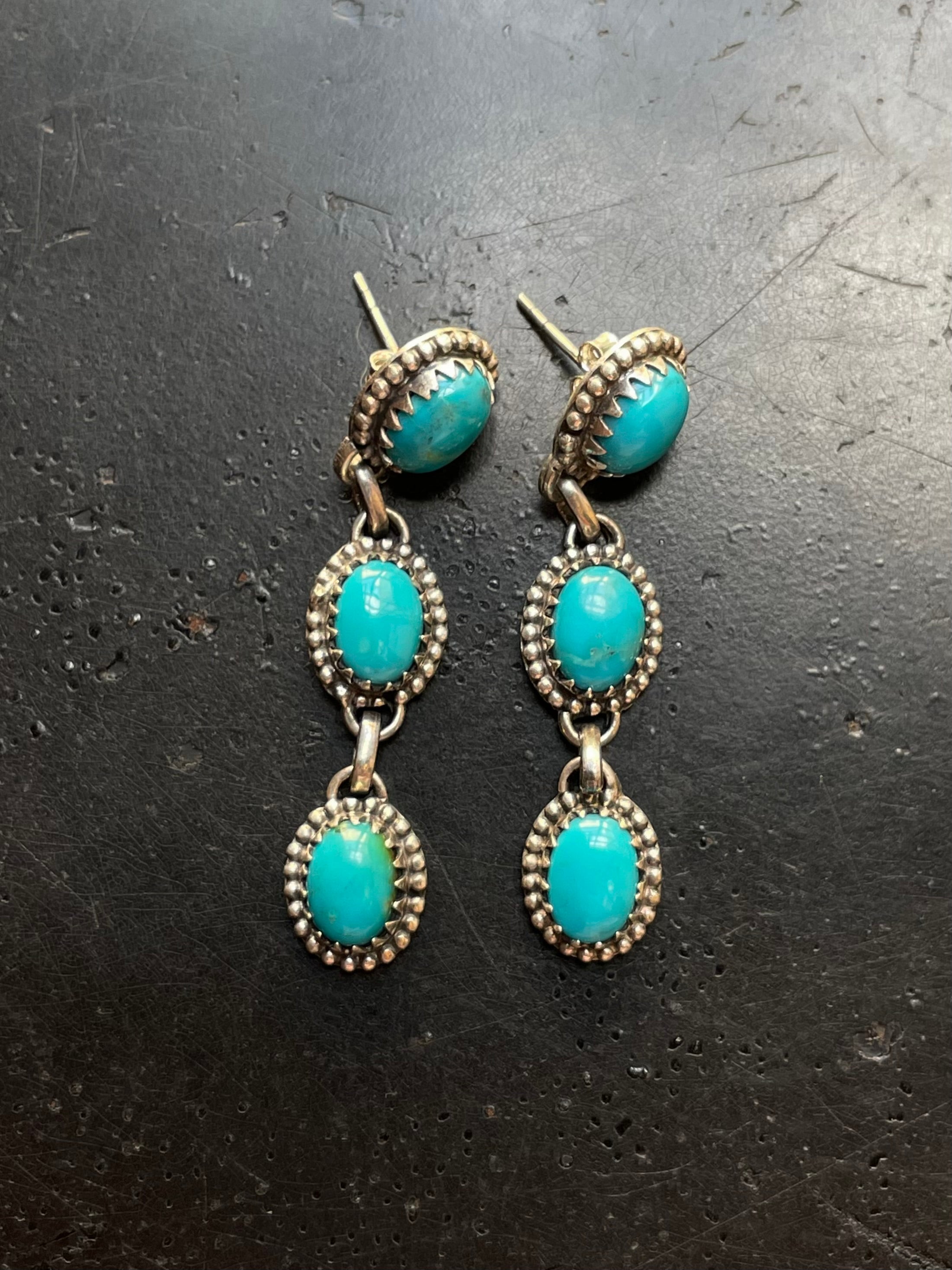 Kingman Turquoise Stud Earrings | 925 Sterling Silver G633