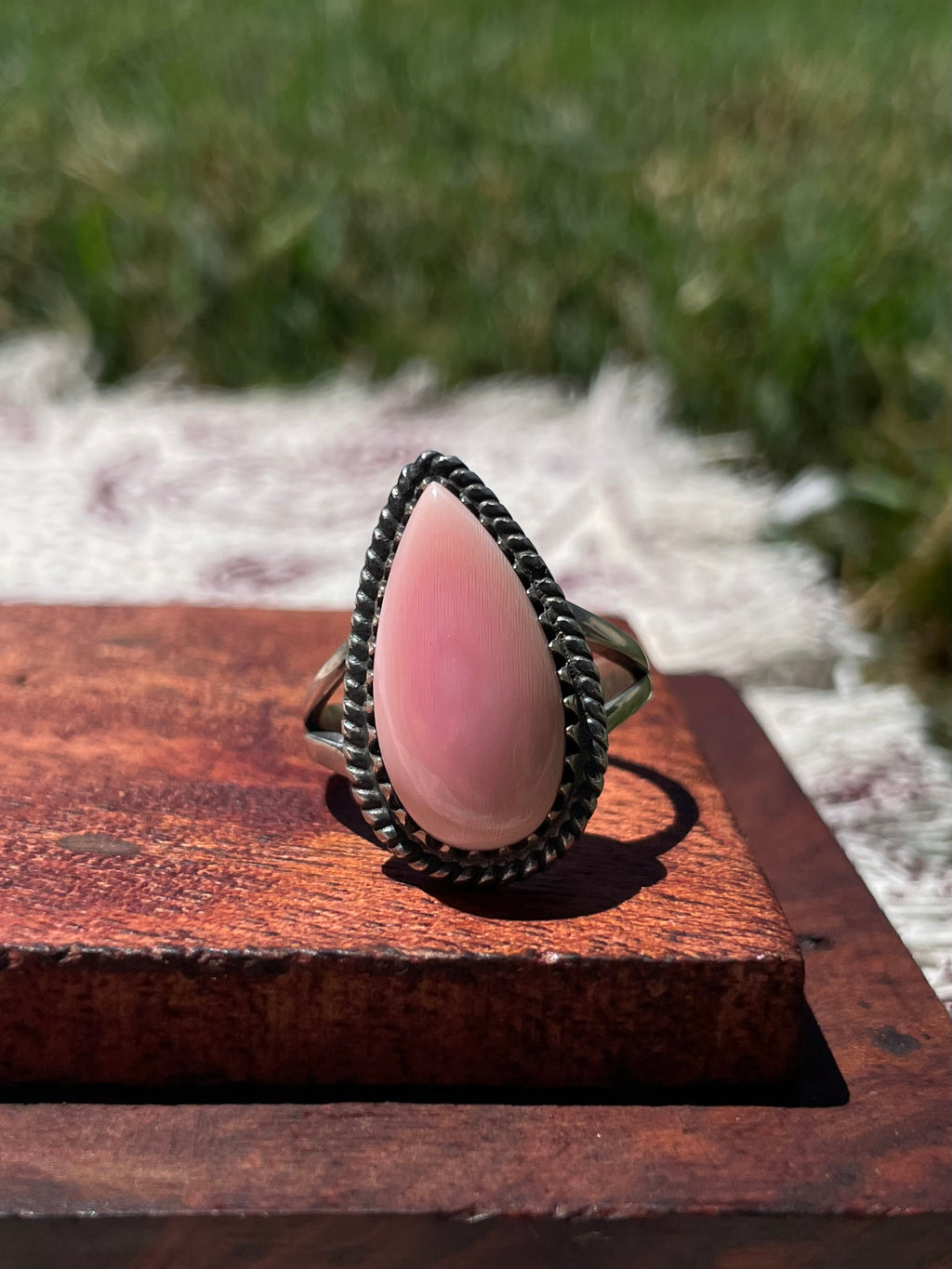 Pink Conch Teardrop Ring | 925 Sterling Silver Size 9 D303