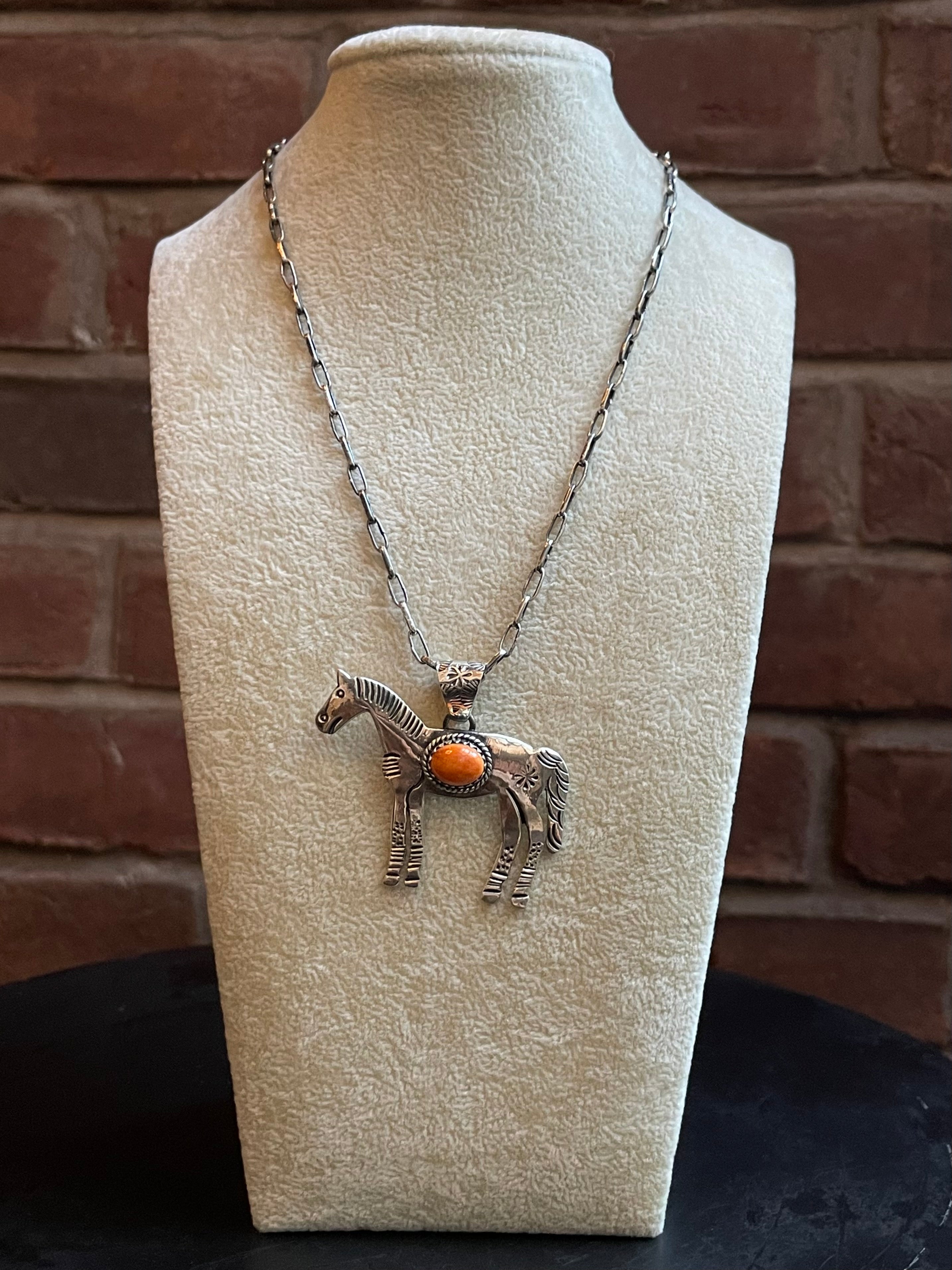 Spiny Oyster Horse Pendant | 925 Sterling Silver E268
