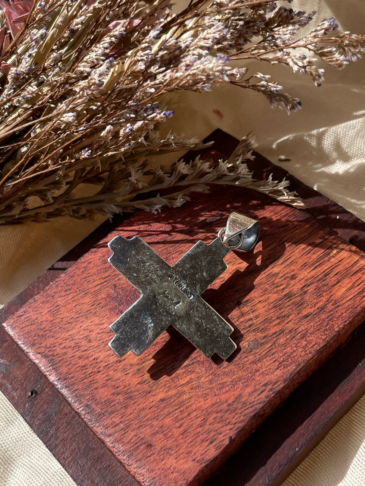 Pink Conch Cross Pendant | 925 Sterling Silver E236