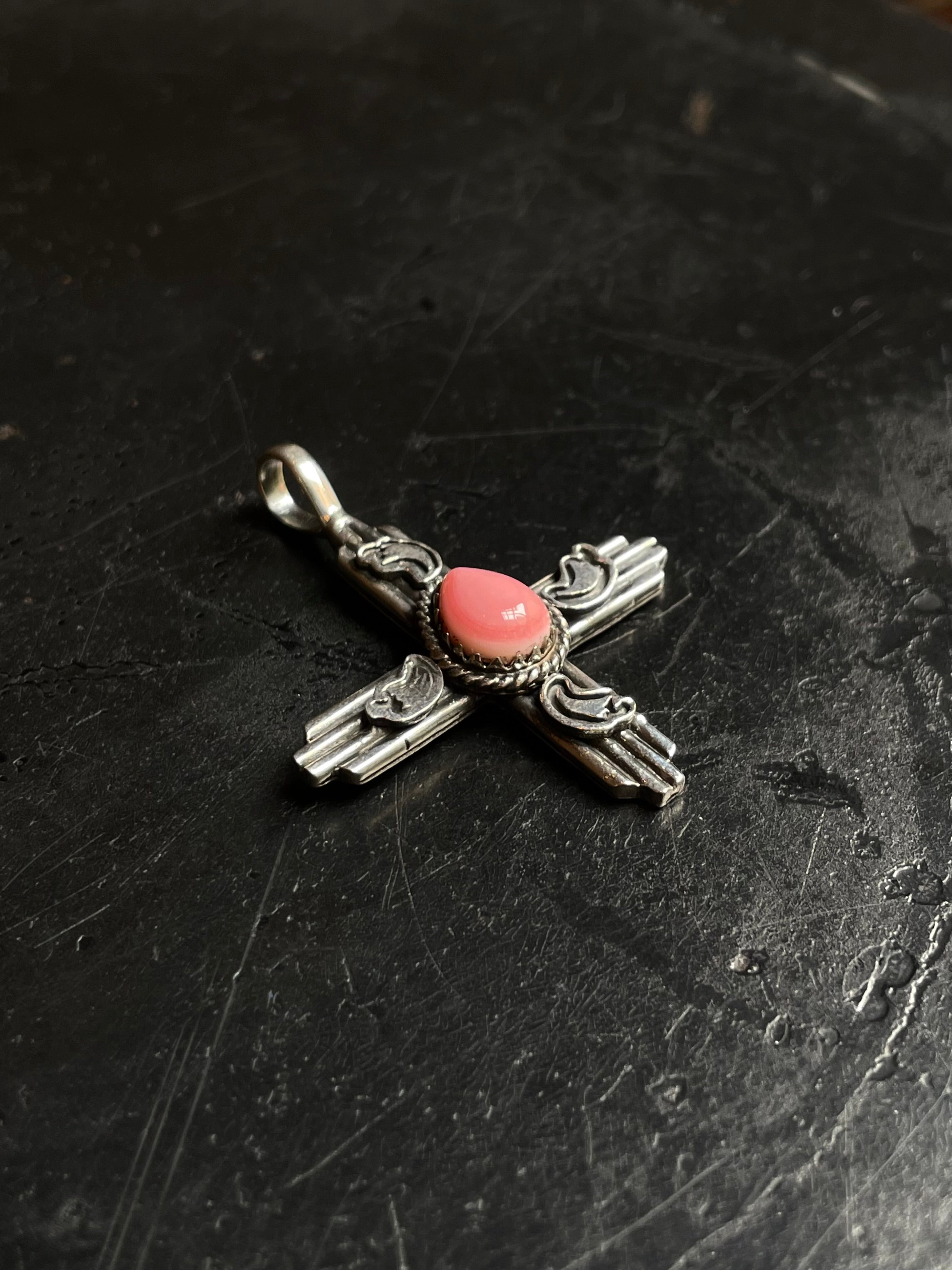 Pink Conch Cross Pendant | 925 Sterling Silver C966