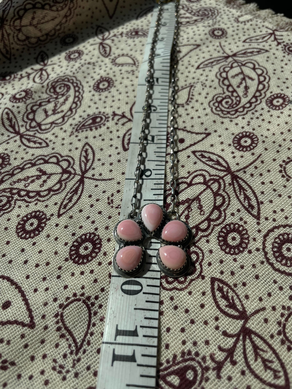 Pink Conch Naja Necklace | Petite Cluster Drop | 925 Silver E578