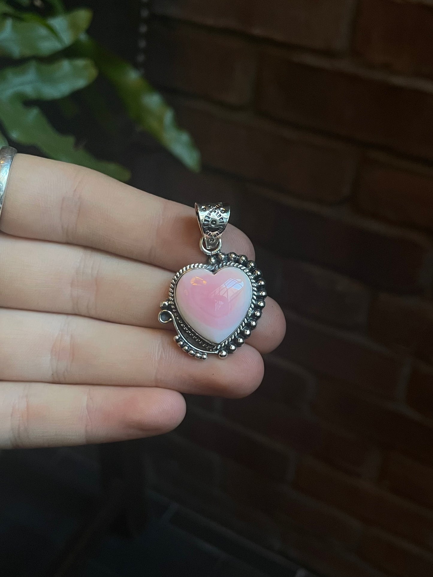 Pink Conch Heart Pendant | 925 Sterling Silver C910