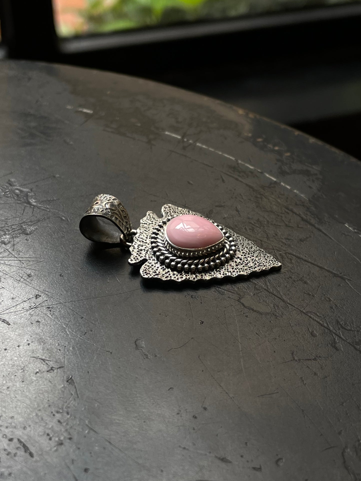 Pink Conch Arrow Head Pendant | 925 Sterling Silver E960