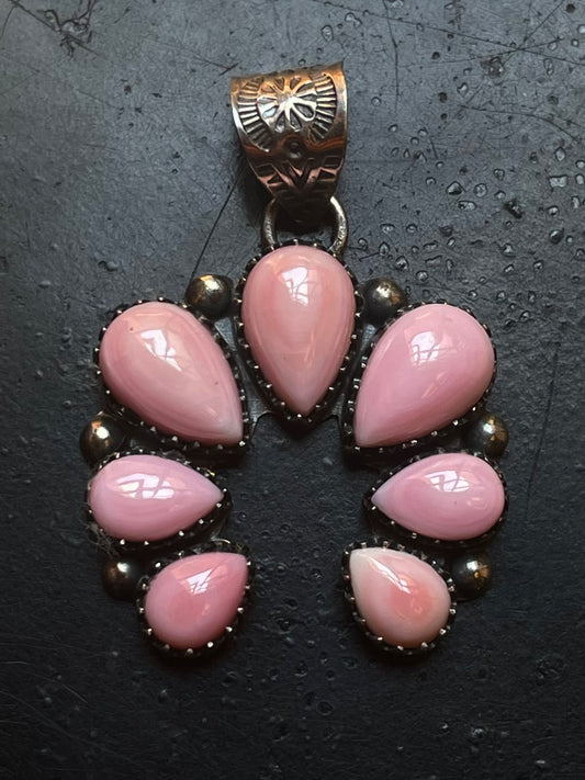 Pink Conch Naja Pendant | Sterling Silver G443