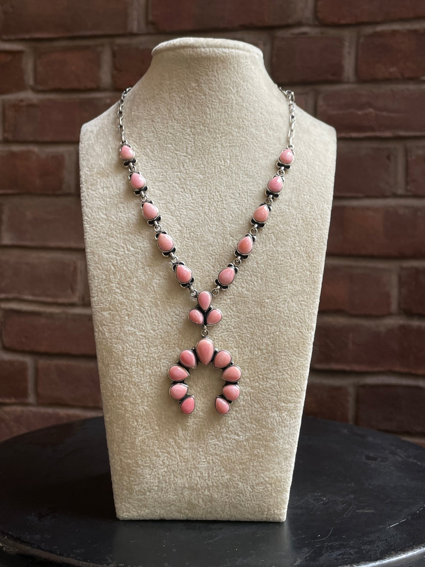 Pink Conch Naja Necklace | Teardrop Link | 925 Silver E557